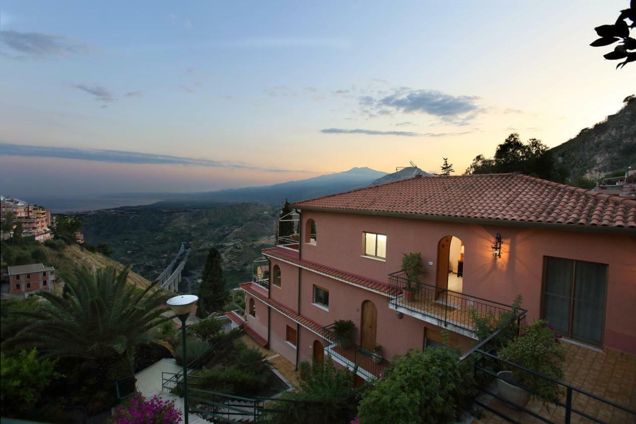 Terrazza Sull'Etna Holidays Apartment Taormine Extérieur photo