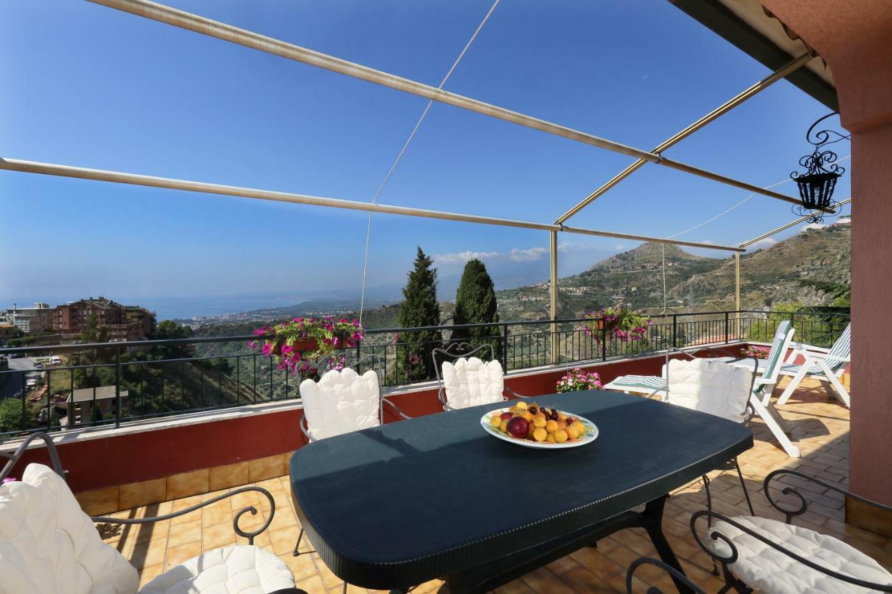 Terrazza Sull'Etna Holidays Apartment Taormine Extérieur photo