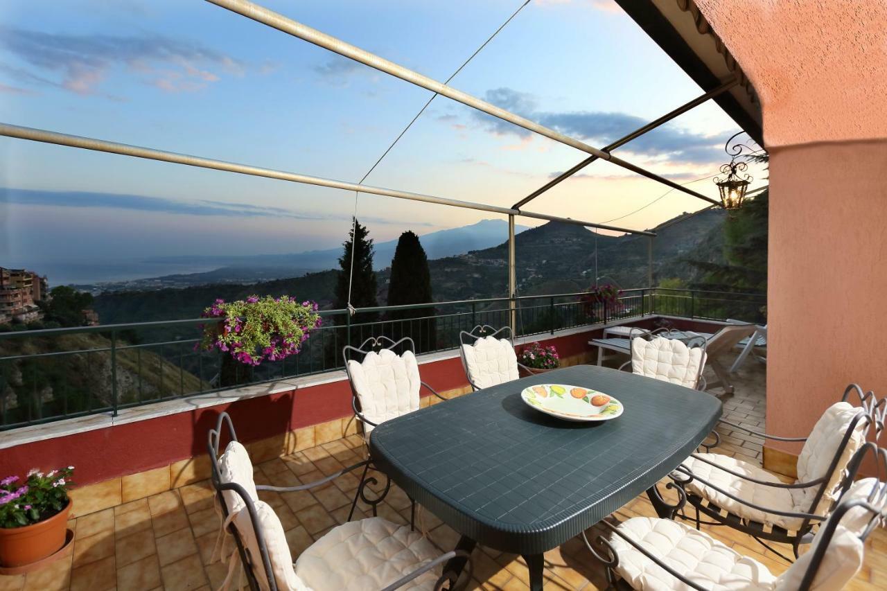 Terrazza Sull'Etna Holidays Apartment Taormine Extérieur photo